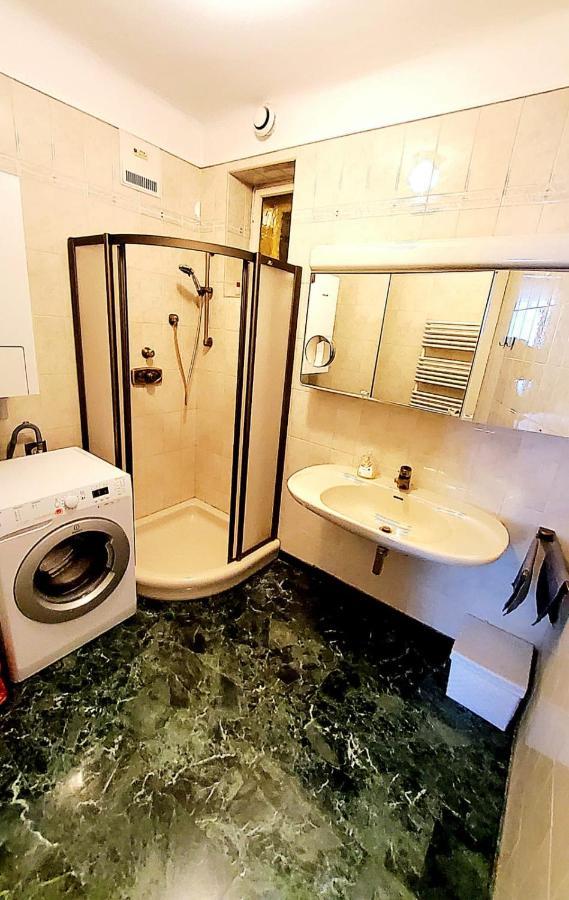 The Vast Core Apartment *